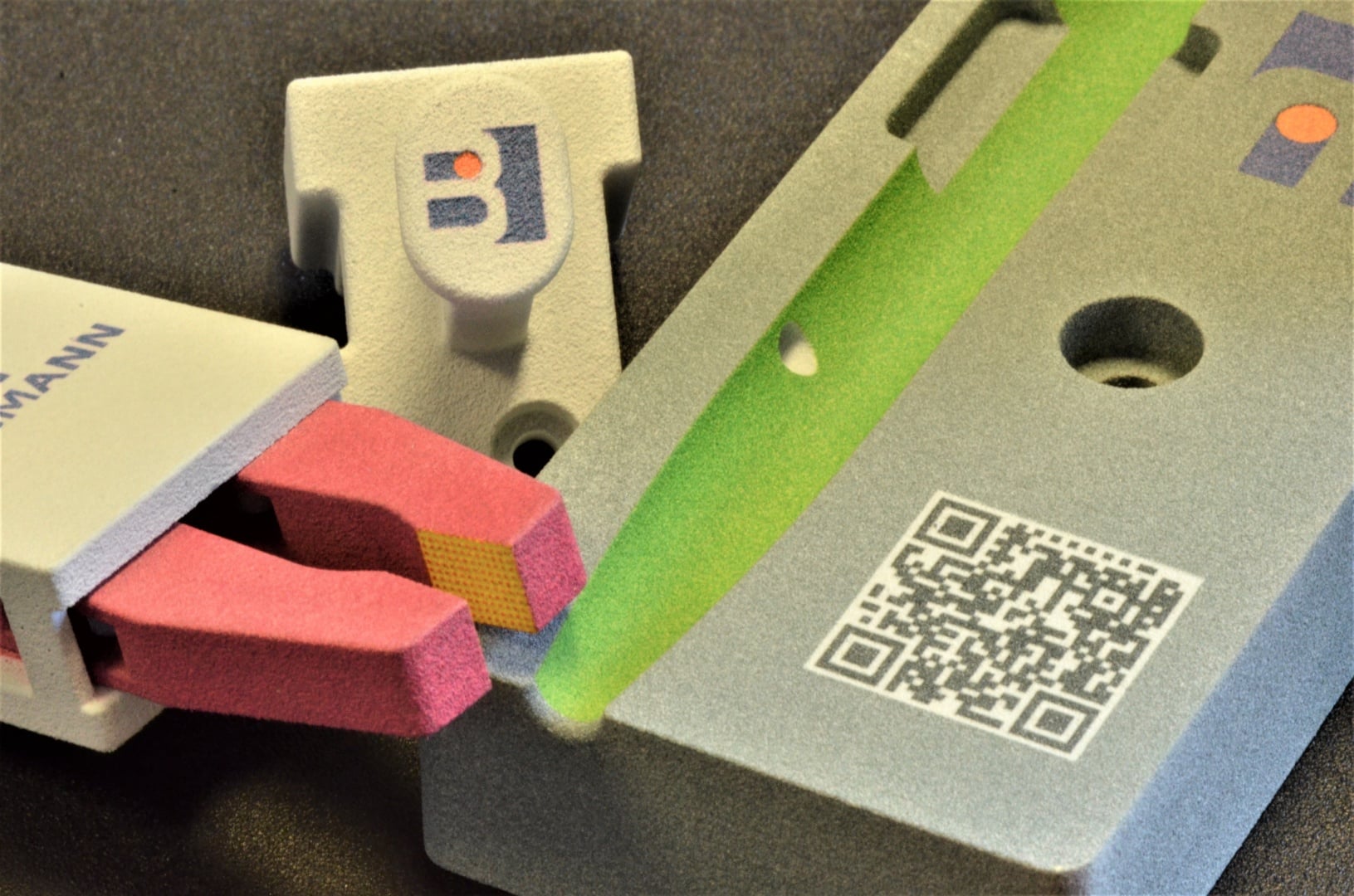 Bild Bauteile CB-PA12 farbig